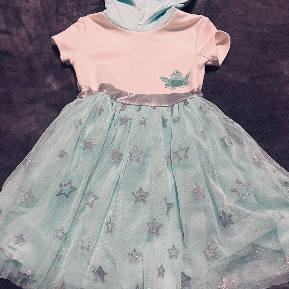 Never worn girls Star Wars Light green blue dress with hood. Size 5